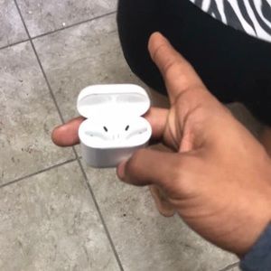 apple air pods